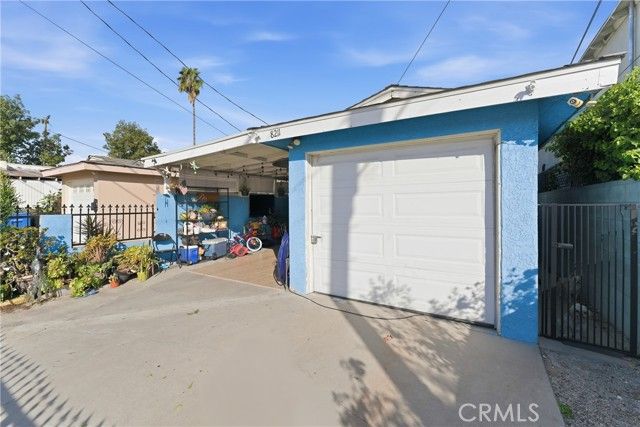 8211 Wilbarn, Paramount, CA 90723