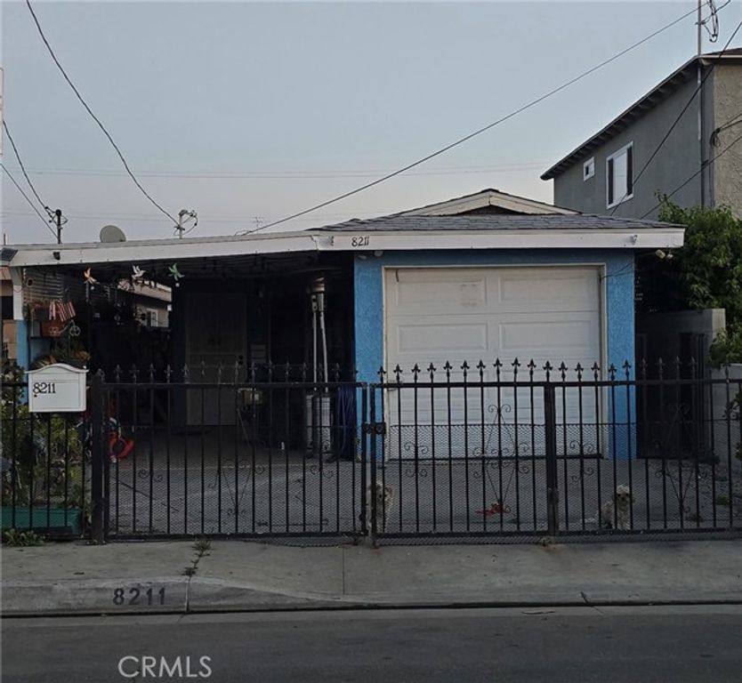 8211 Wilbarn, Paramount, CA 90723