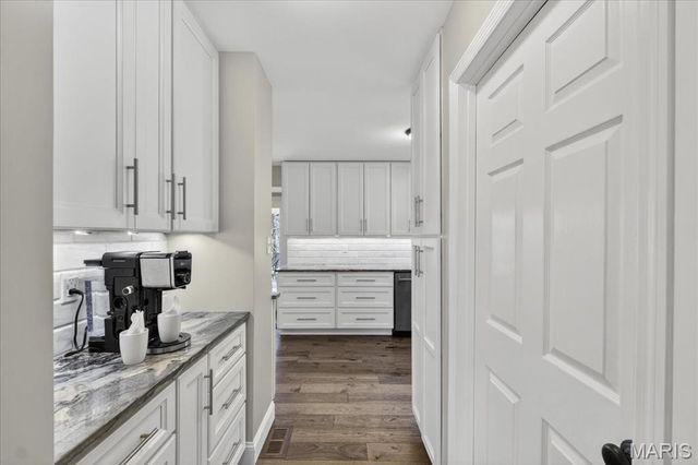 481 Saint Thomas Isle Lane, Wildwood, MO 63040