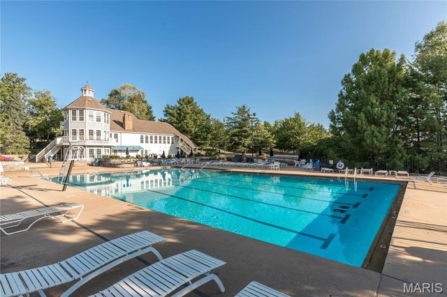 481 Saint Thomas Isle Lane, Wildwood, MO 63040