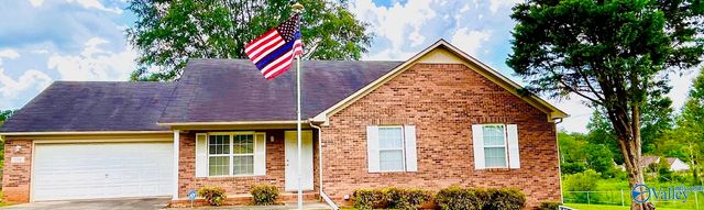 106 Amesbury Drive, Harvest, AL 35749