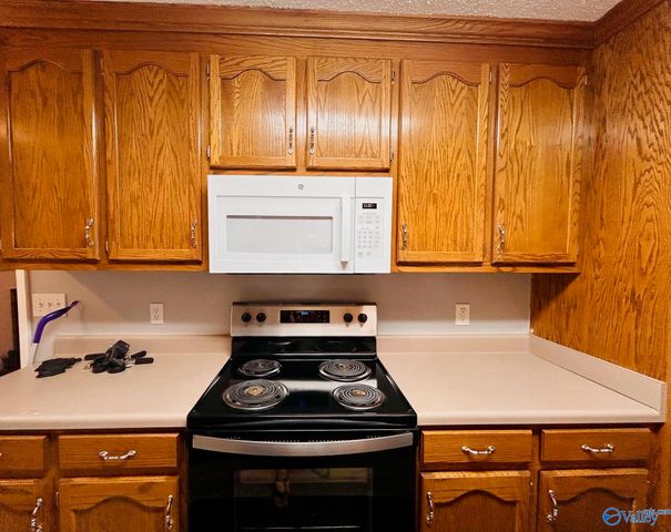 106 Amesbury Drive, Harvest, AL 35749