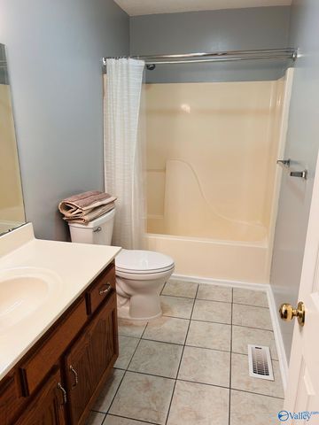 106 Amesbury Drive, Harvest, AL 35749