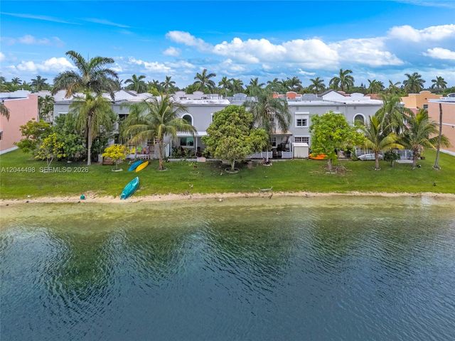 12427 NW 7th Lane, Miami, FL 33182