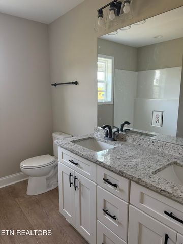 110 Ken Lewis Way, Maryville, TN 37801