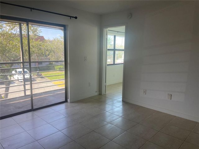 20825 NE 8th Ct 202-19, Miami, FL 33179