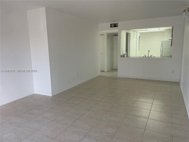 20825 NE 8th Ct 202-19, Miami, FL 33179