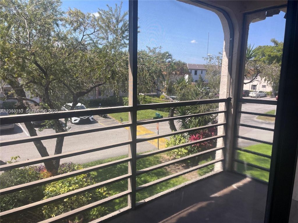 20825 NE 8th Ct 202-19, Miami, FL 33179