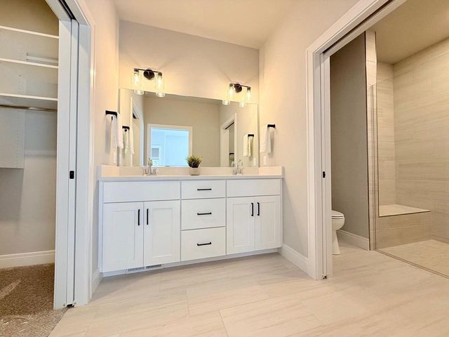 849 Deer Hollow Court, Deforest, WI 53532