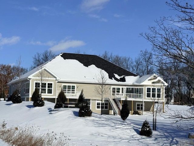 849 Deer Hollow Court, Deforest, WI 53532