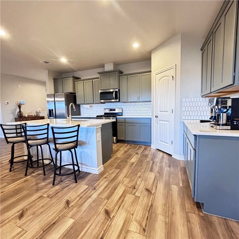 1322 London Towne Blvd, Corpus Christi, TX 78415 — photo 2