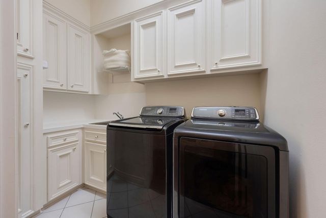 2803 Saint Annes Drive, Sugar Land, TX 77479