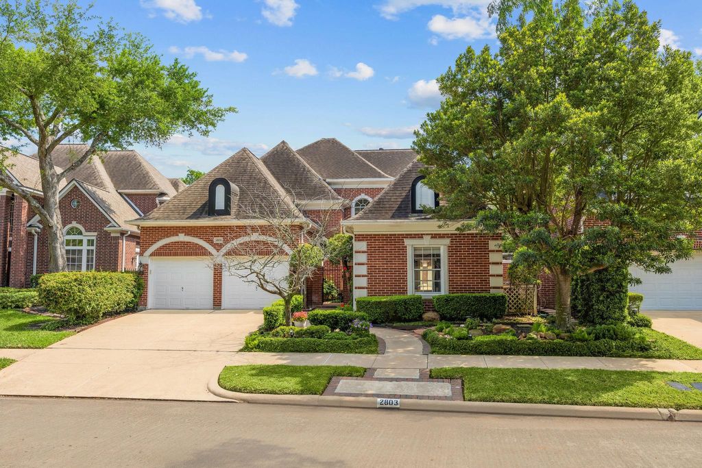 2803 Saint Annes Drive, Sugar Land, TX 77479