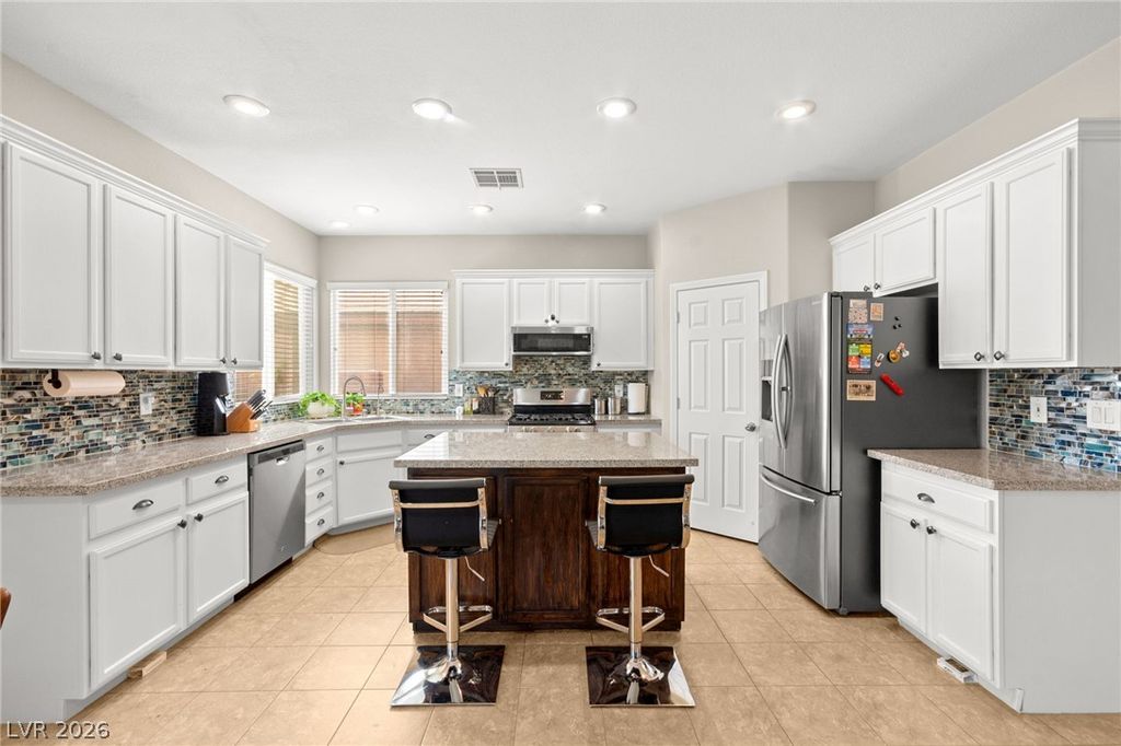 6172 Whitelion Walk Street, Las Vegas, NV 89148 — exterior