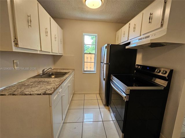 4621 SW 33rd Ave 4, Dania Beach, FL 33312