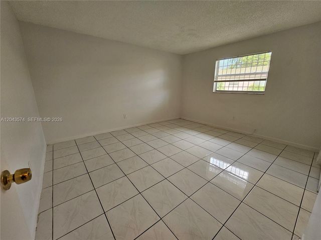 4621 SW 33rd Ave 4, Dania Beach, FL 33312