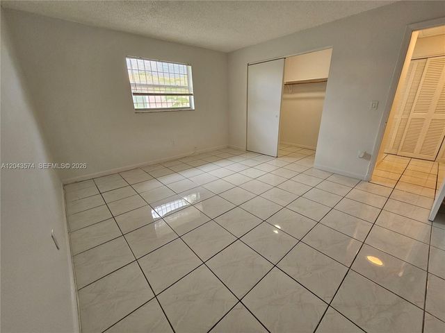 4621 SW 33rd Ave 4, Dania Beach, FL 33312