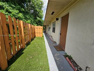4621 SW 33rd Ave 4, Dania Beach, FL 33312