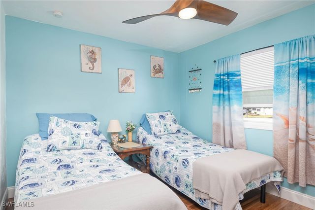 513 Cape Florida LN, Naples, FL 34104