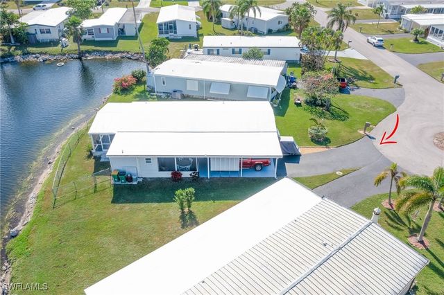 513 Cape Florida LN, Naples, FL 34104