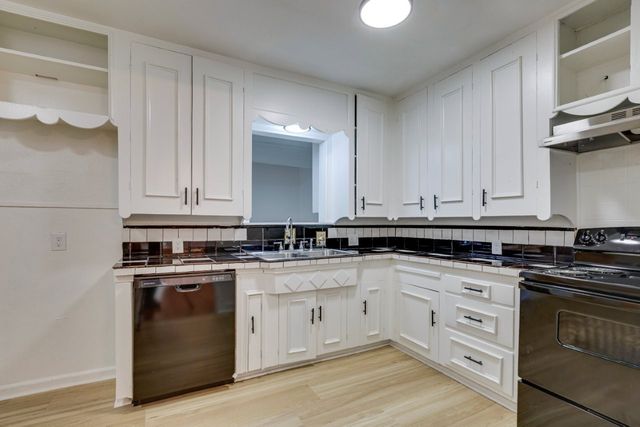 617 Wilson Street, Lancaster, TX 75146