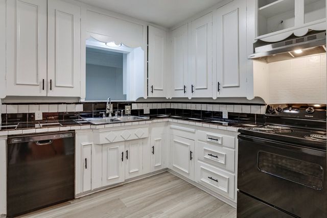 617 Wilson Street, Lancaster, TX 75146