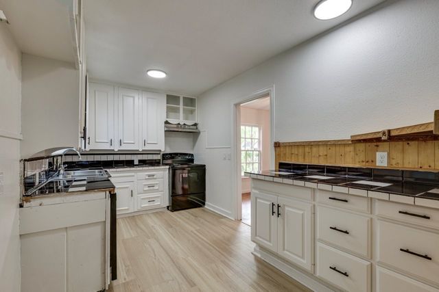 617 Wilson Street, Lancaster, TX 75146