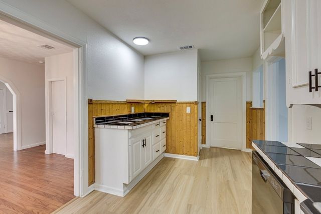 617 Wilson Street, Lancaster, TX 75146