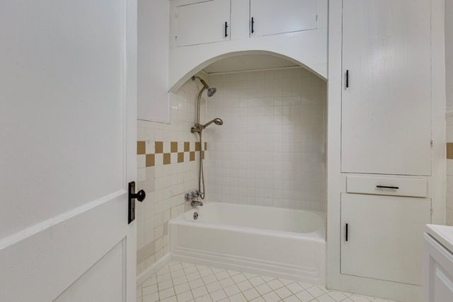 617 Wilson Street, Lancaster, TX 75146