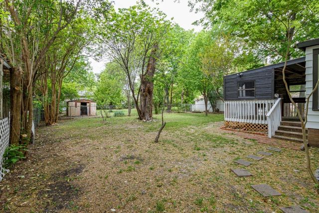 617 Wilson Street, Lancaster, TX 75146