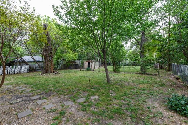 617 Wilson Street, Lancaster, TX 75146