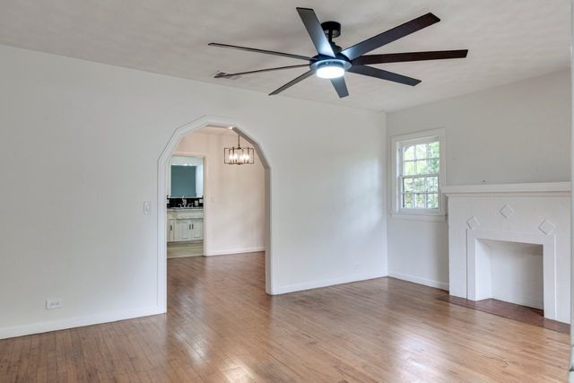617 Wilson Street, Lancaster, TX 75146