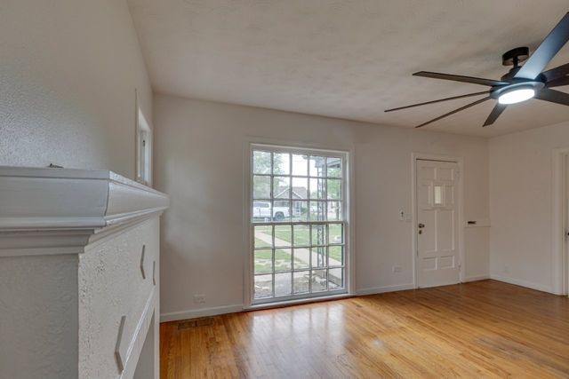 617 Wilson Street, Lancaster, TX 75146