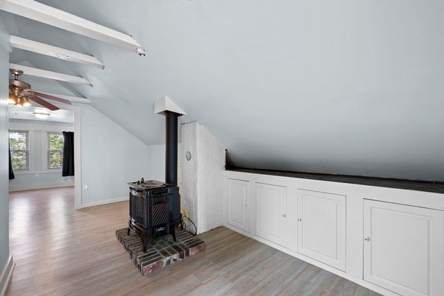 21 Cabot 2, Salem, MA 01970