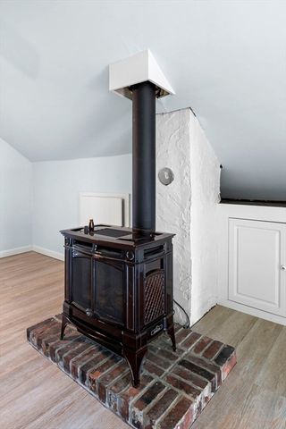 21 Cabot 2, Salem, MA 01970