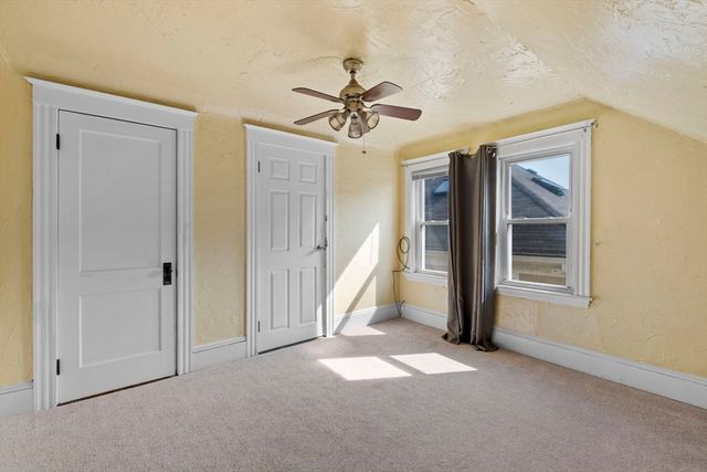 21 Cabot 2, Salem, MA 01970