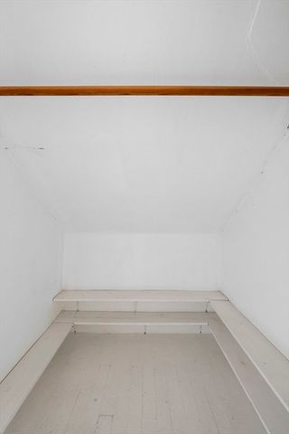 21 Cabot 2, Salem, MA 01970