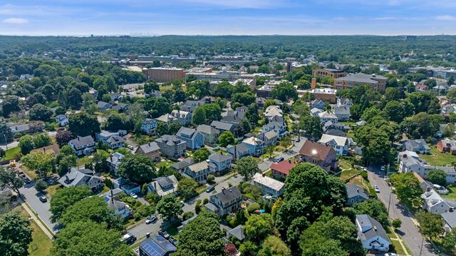 21 Cabot 2, Salem, MA 01970