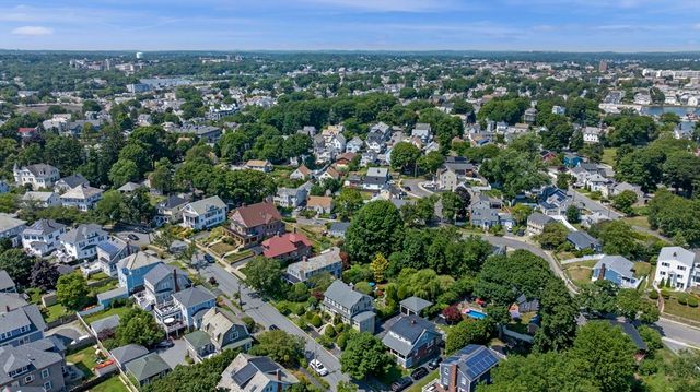 21 Cabot 2, Salem, MA 01970