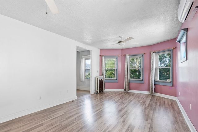 21 Cabot 2, Salem, MA 01970