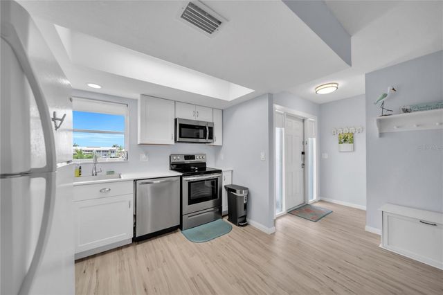 1318 WESLEY DRIVE 124B, Punta Gorda, FL 33950