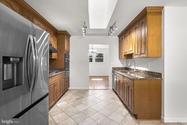 11822 ENID DR, Potomac, MD 20854