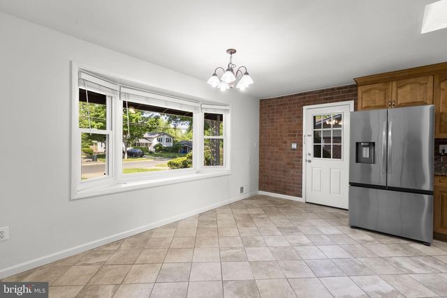 11822 ENID DR, Potomac, MD 20854