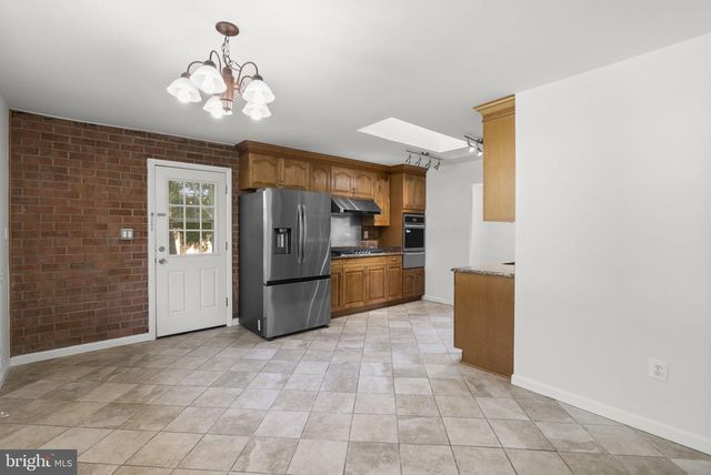11822 ENID DR, Potomac, MD 20854