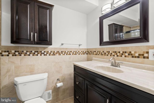 11822 ENID DR, Potomac, MD 20854