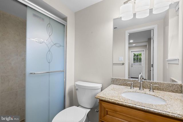 11822 ENID DR, Potomac, MD 20854