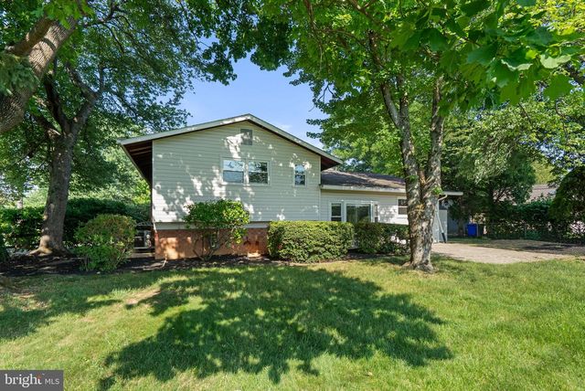 11822 ENID DR, Potomac, MD 20854