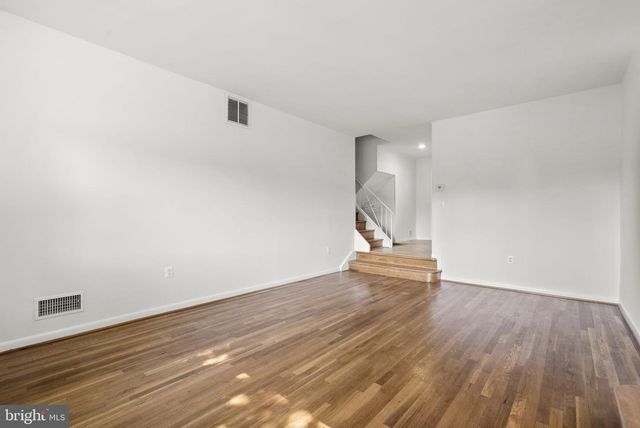 11822 ENID DR, Potomac, MD 20854