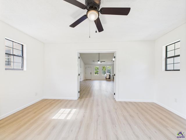107 Lindsey Drive, Byron, GA 31088