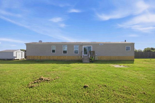 9318 E Creek Bend Drive, Needville, TX 77461